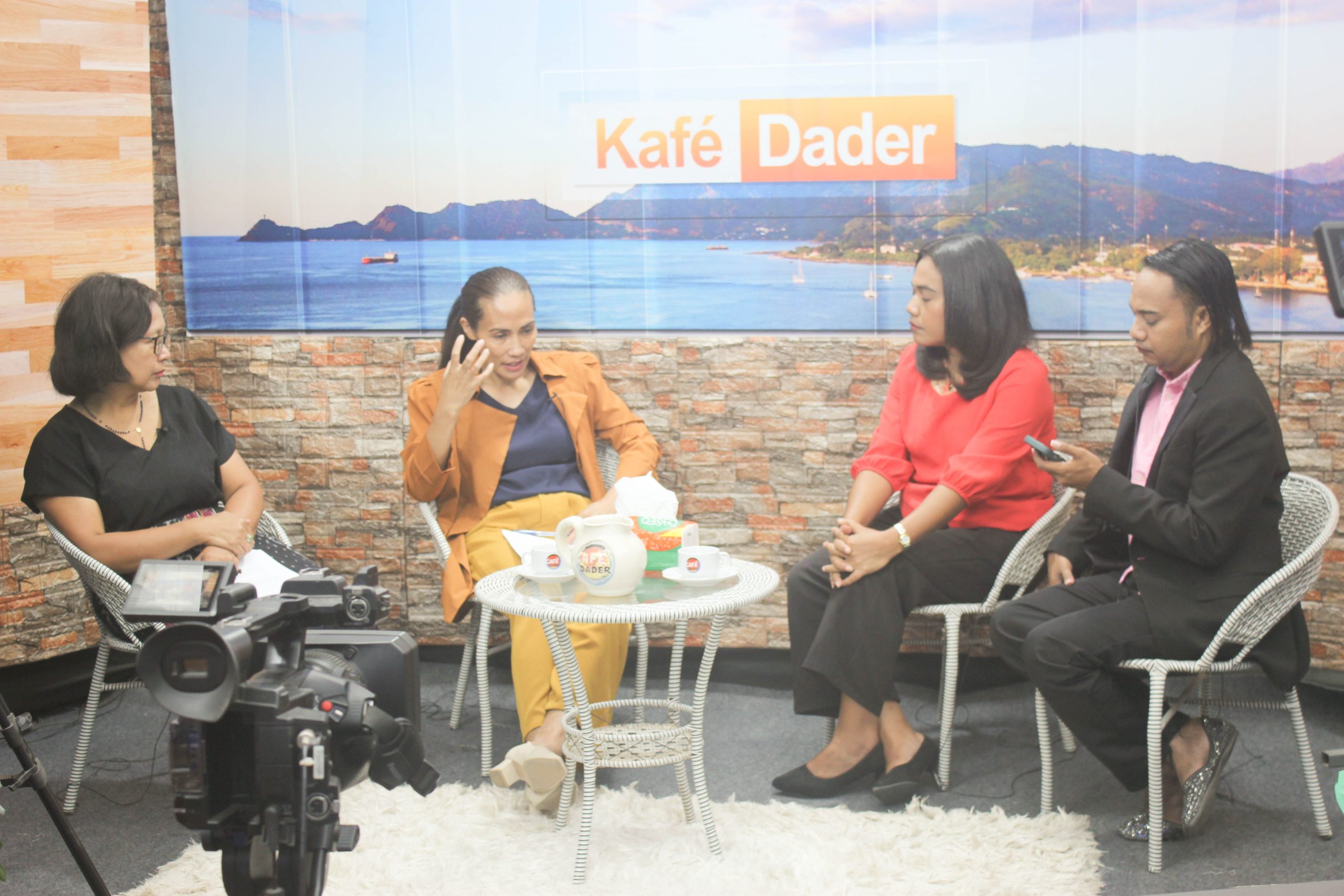 Programa Cafรฉ Dader konaba โServisu Protesaun ba Direitu Labarik nian no Haforsa Labarik sira nia Lianโ